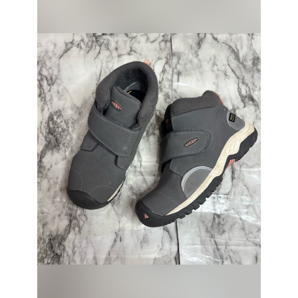Keen Kids' Gray and Pink Hook-and-Loop Outdoor Boots size 1